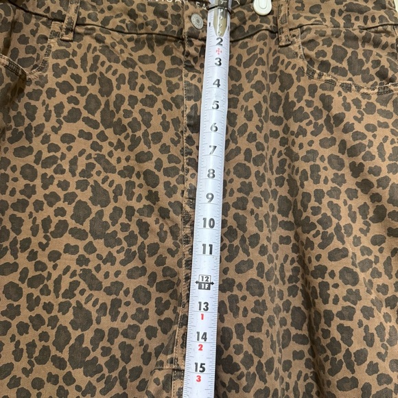 Women’s American Eagle Cheetah Print High Waist Regular Straight Jeans Size 22 - Picture 15 of 16